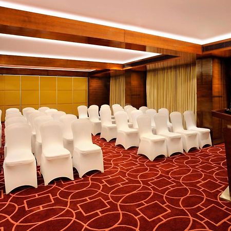 Four Points By Sheraton Ahmedabad Exterior photo
